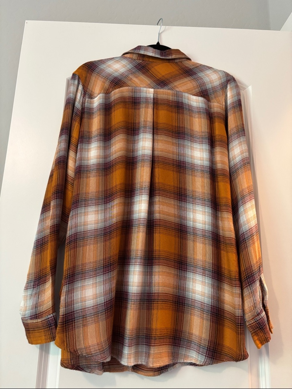 Maurices Plaid Button-Up in Mustard, Rust & Cream, size large $12 - Picture 7 of 7